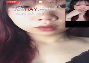 sex anime trói Cứ rảnh là em lại móc lồn show bướm