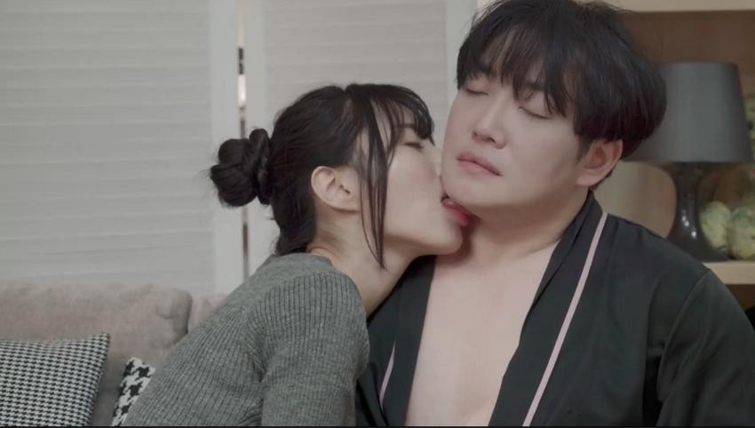 sex có bầu Tiktoker Quỳnh Mai lộ clip sex